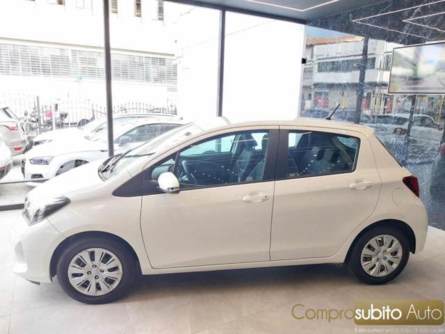 TOYOTA Yaris 1.0 5 porte Lounge ( Garanzia 12 Mesi)