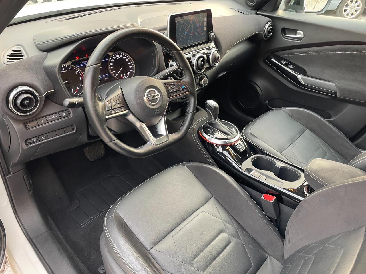 Nissan Juke 1.0 dig-t Premiere Edition dct + SUPER FULL!