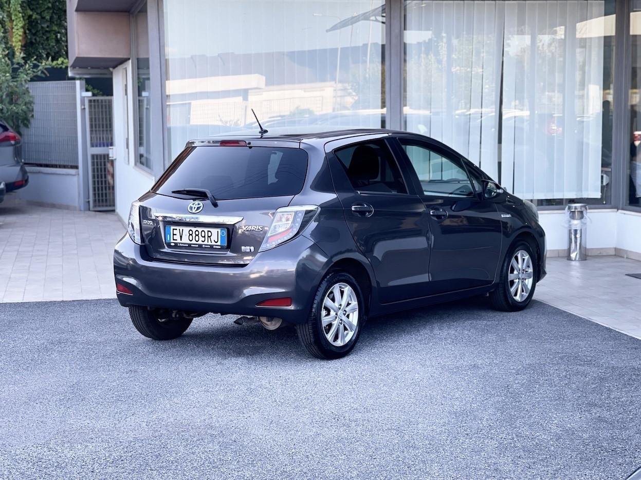 Toyota Yaris 1.5 Hybrid 75CV E5 Neo. Automatica - 2014