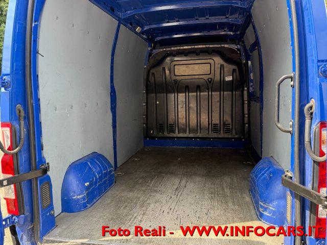 RENAULT Master T33 2.3 dCi 135 CV PASSO MEDIO