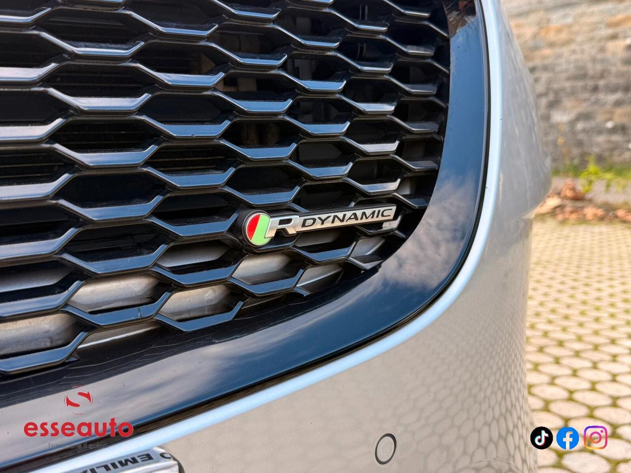 Jaguar E-Pace 2.0D 180 CV AWD R-Dynamic