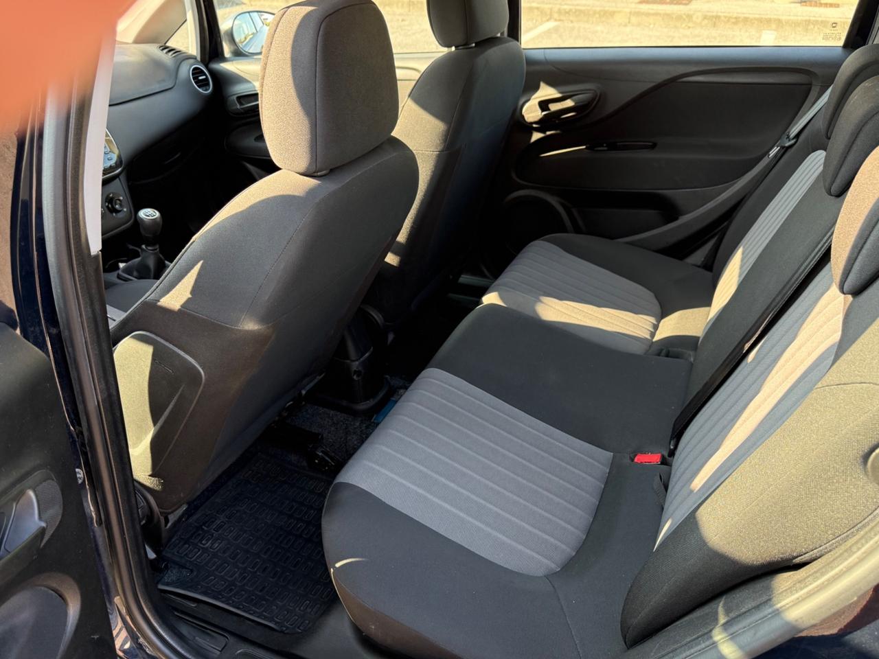 Fiat Punto 1.3 MJT II S&S 95 CV 5 porte Street