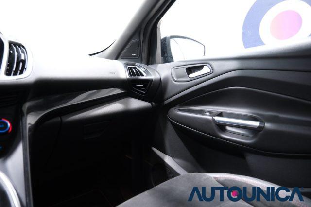 FORD Kuga 1.5 TDCI 120 CV S&S 2WD ST-LINE NEOPATENTATI