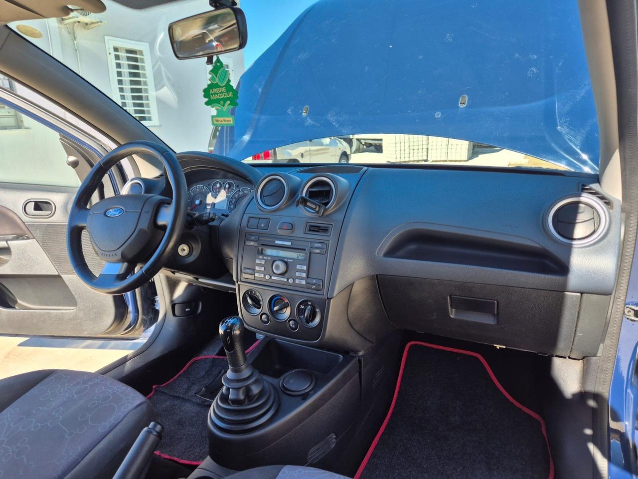 Ford Fiesta 1.2 16V 75cv