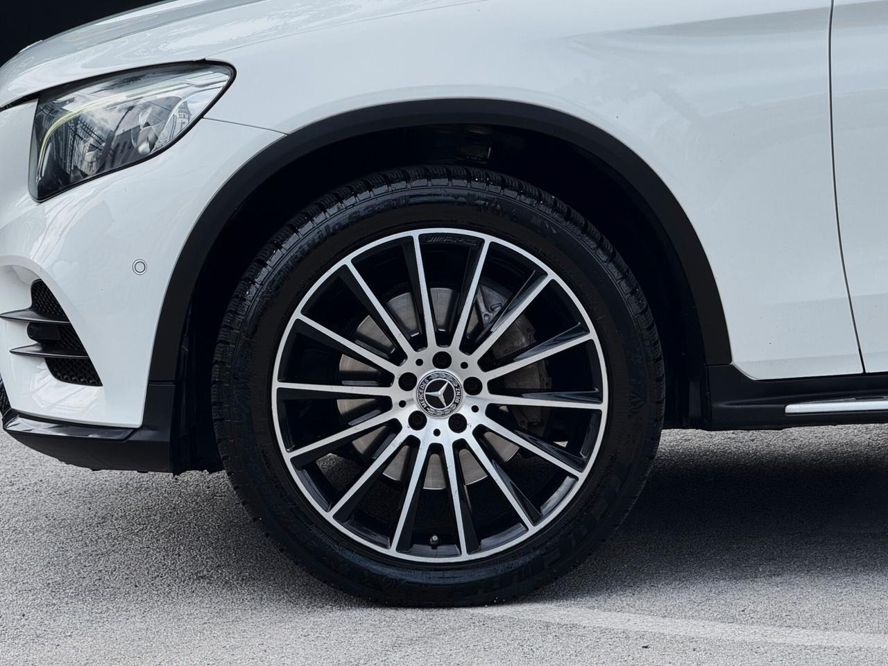 Mercedes-Benz GLC 220 d Coupe Premium AMG 4M