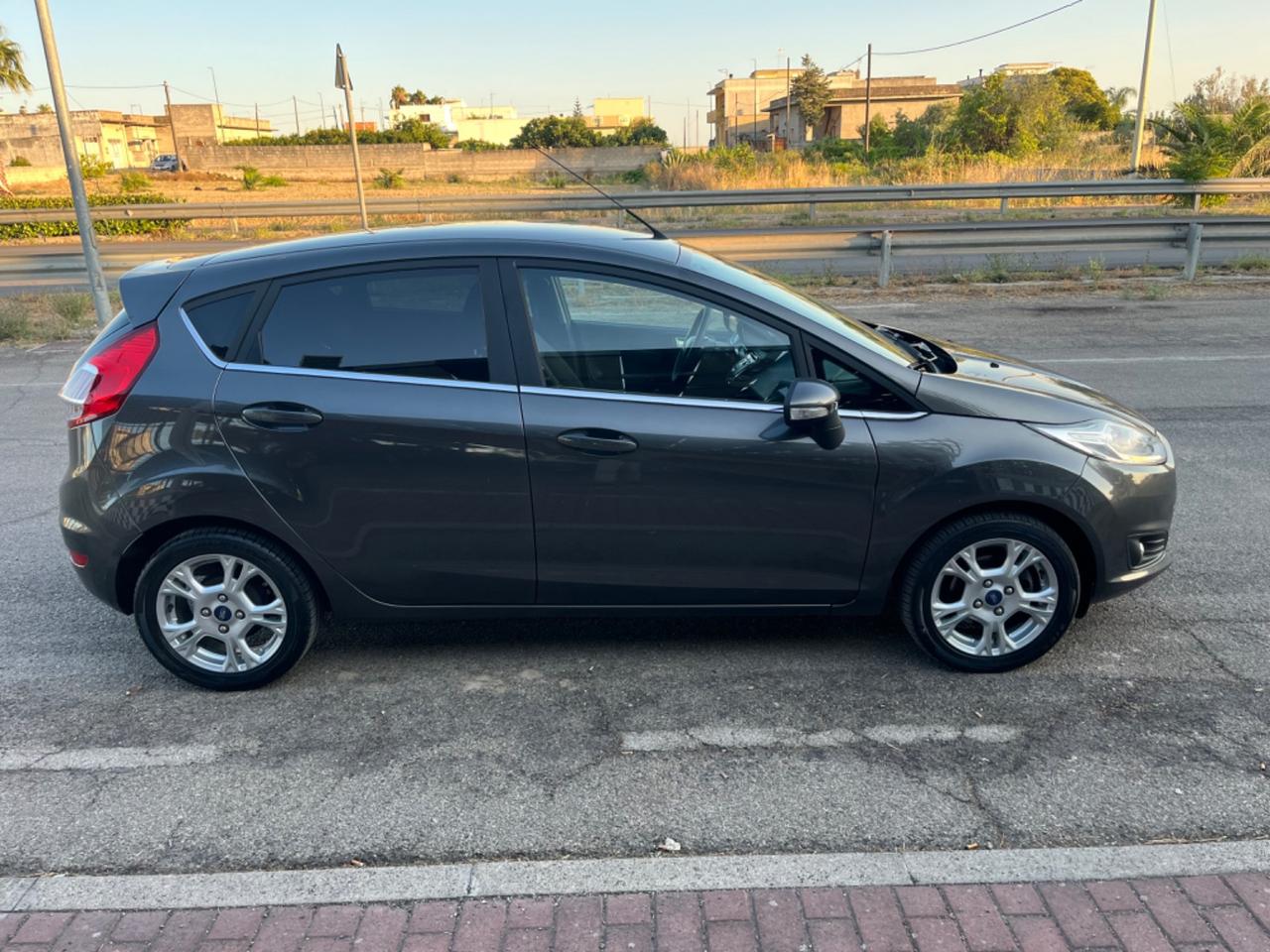 Ford Fiesta 1.5 TDCi 5 porte Titanium Unipro 2016
