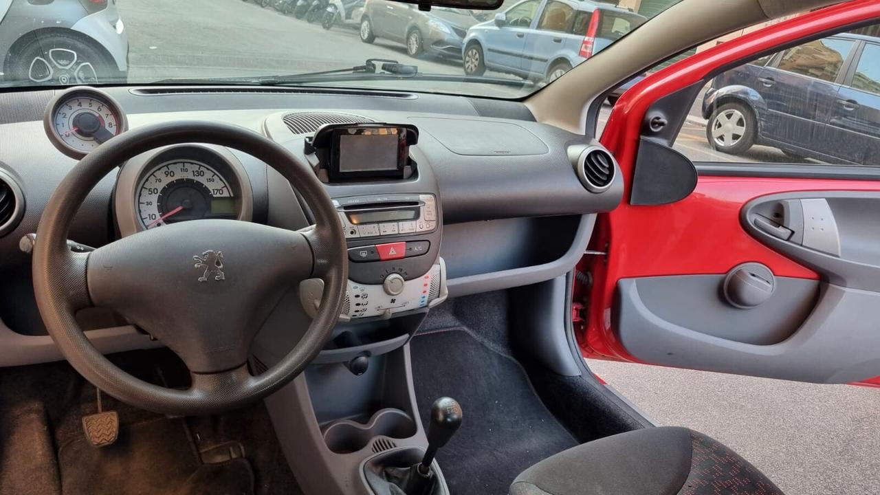 Peugeot 107 1.0 68CV 5p. Plaisir