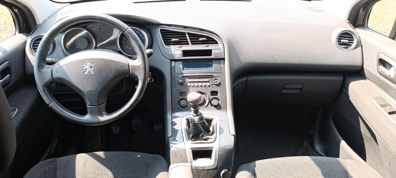 Peugeot 5008 1.6 HDi 112CV
