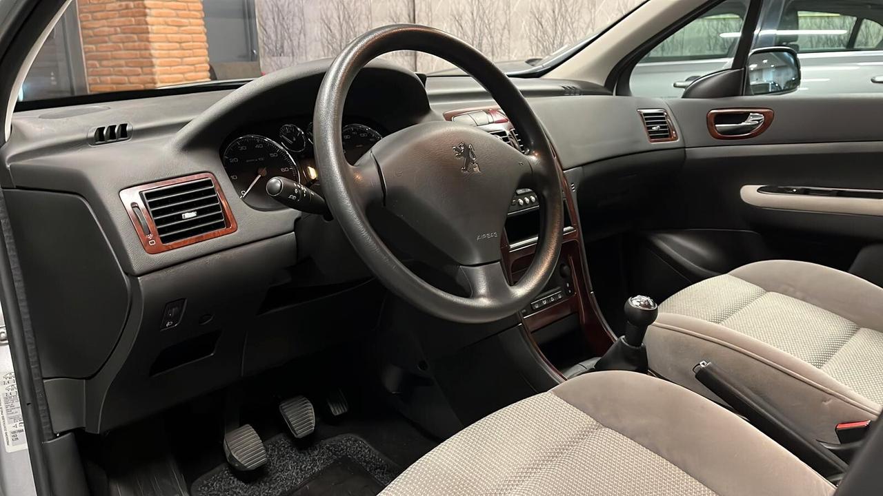 Peugeot 307 1.4 16V 5p. X-Line