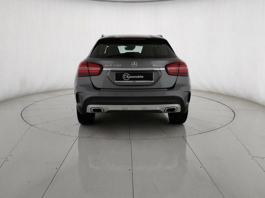 Mercedes GLA 250 250 Premium 4Matic 7G-DCT