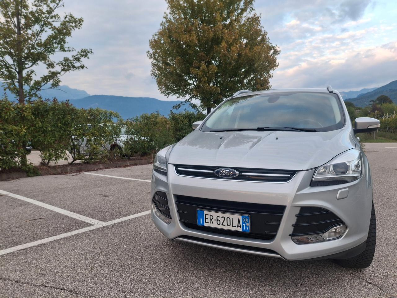 Ford Kuga 2.0 TDCI 163 CV 4WD Powershift Titanium