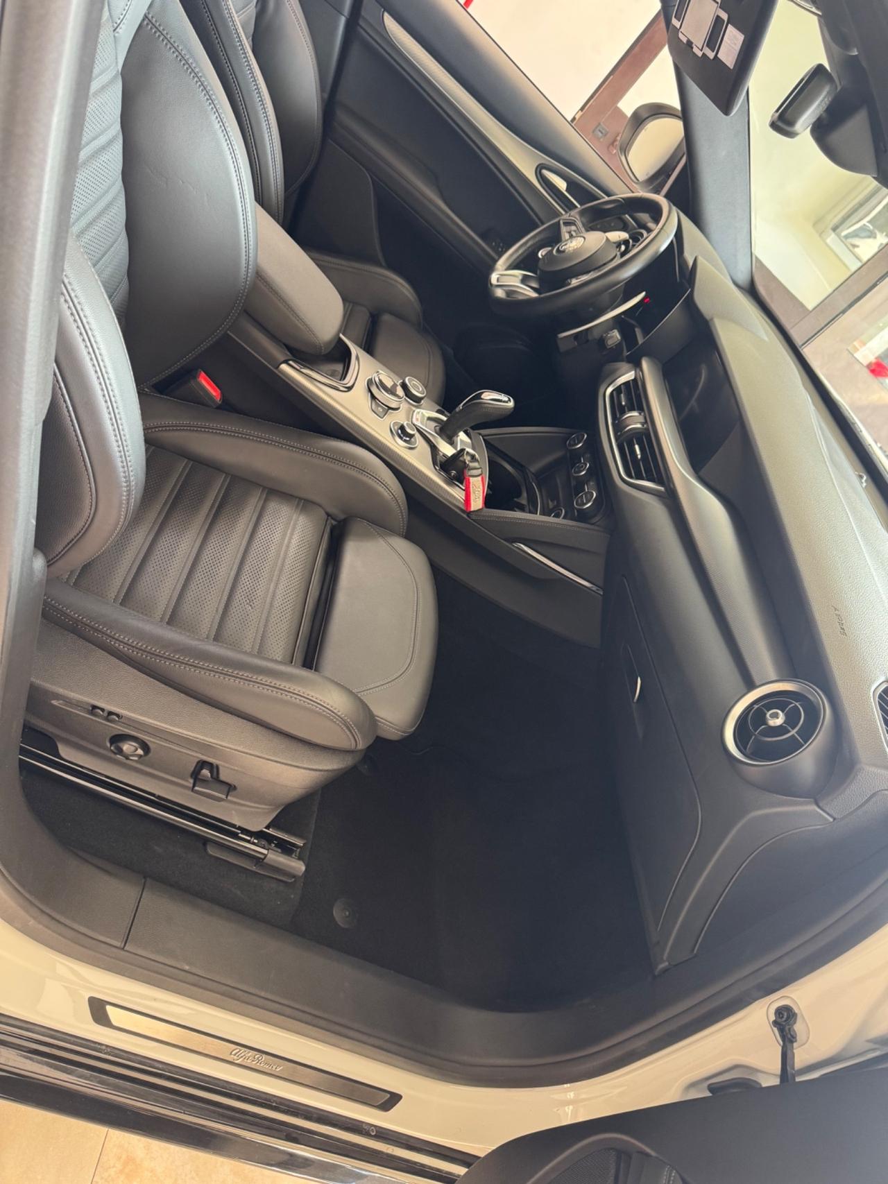 Alfa Romeo Stelvio 2.2 Turbodiesel 210 CV AT8 Q4 Veloce