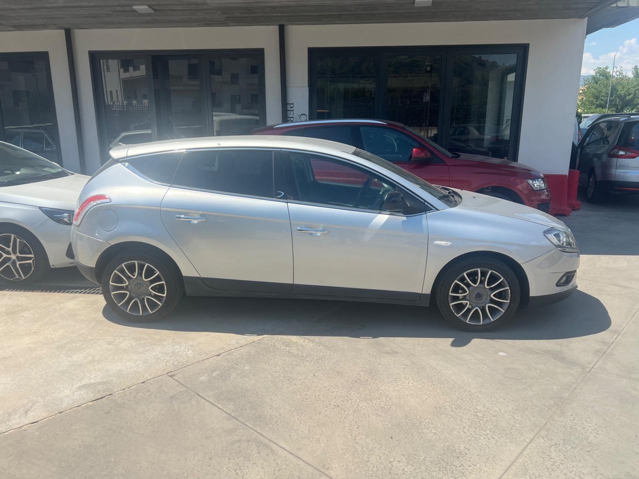 Lancia Delta 1.6 MJT DPF Argento