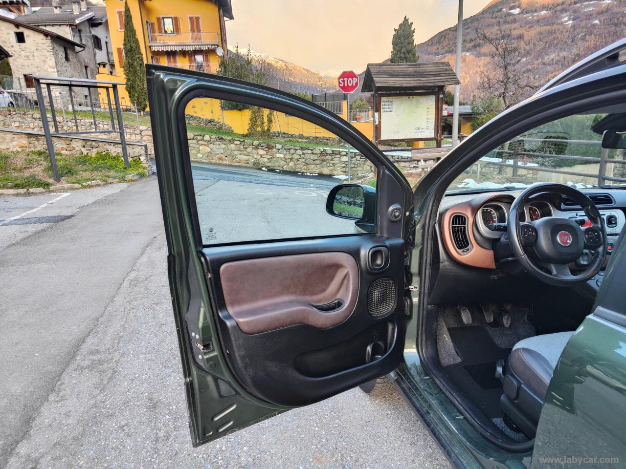 FIAT Panda Cross 4x4 GANCIO TRAINO