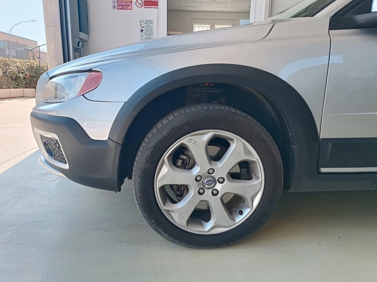 Volvo XC 70 XC70 D5 AWD Summum