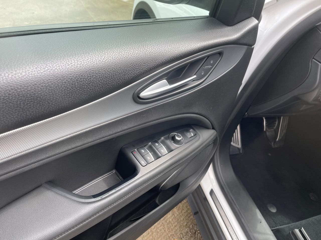 Alfa Romeo Stelvio 2.2 Turbodiesel 190 CV AT8 RWD Sprint