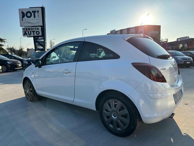 OPEL Corsa 1.2 3 porte b-color OK NEOPATENTATO