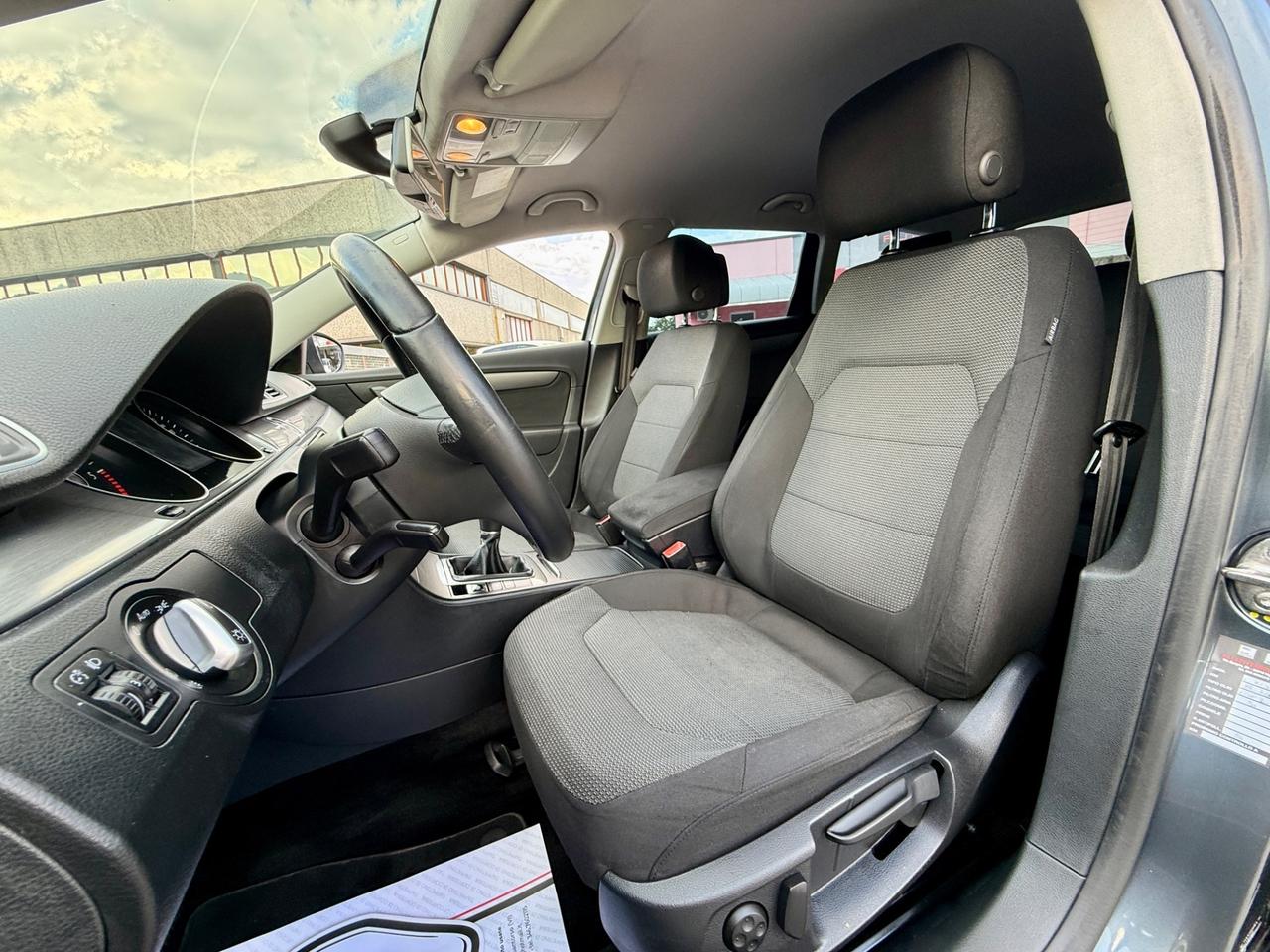 Volkswagen Passat Var. 2.0 TDI Highline NEOPATENTATI