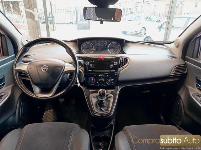 LANCIA Ypsilon 1.2 69 CV 5 porte S&S Platinum
