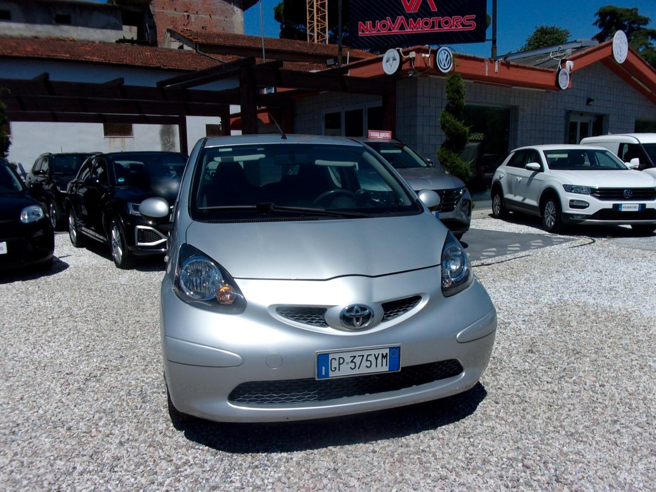 Toyota Aygo 1.0 12V VVT-i 3 porte Sol