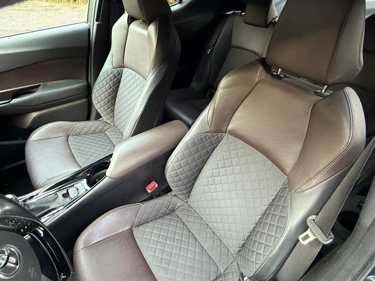 Toyota C-HR 1.8 Hybrid E-CVT Business