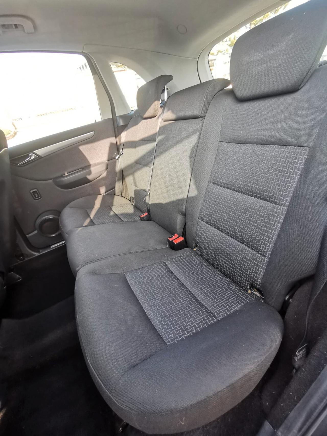 Mercedes-benz B 180 CDI Premium - 2012