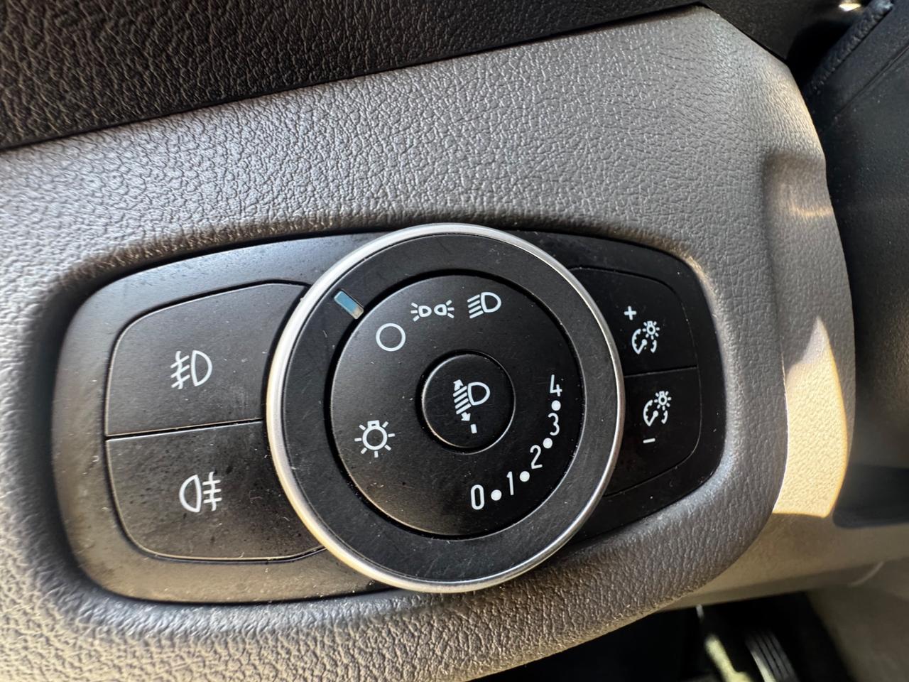 Ford Tourneo Connect Active 1.5 EcoBlue 120 CV Start & Stop Aut.