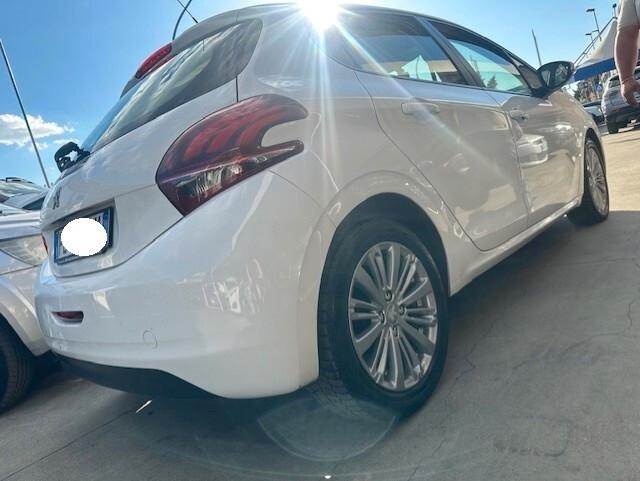 PEUGEOT 208 1,6 DIESEL 75CV