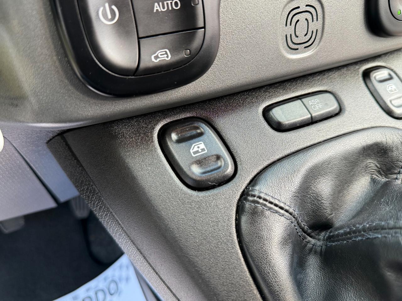 Fiat Panda 1.2Lounge SOLI KM 37.000 5 POSTI - 2018
