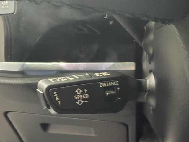 AUDI Q3 35 TDI S tronic Business NAVI