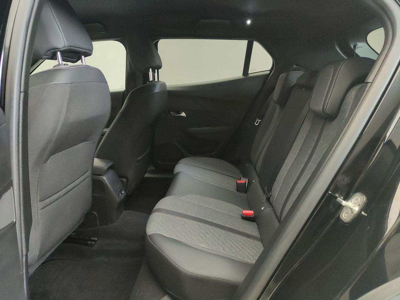 PEUGEOT 2008 II 2023 2008 1.2 PURETECH 100CV ALLURE