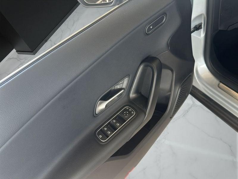 Mercedes-Benz Classe A A 180 d Advanced Auto