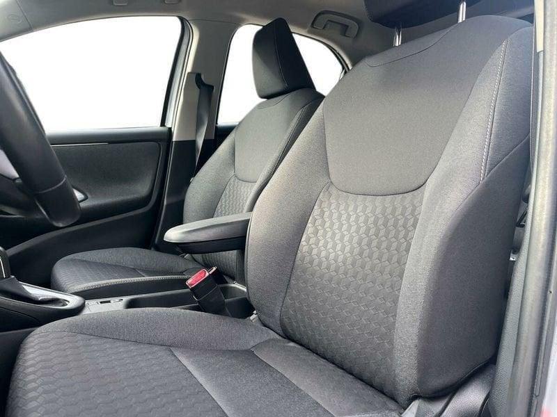 Toyota Yaris Hybrid Trend MY22