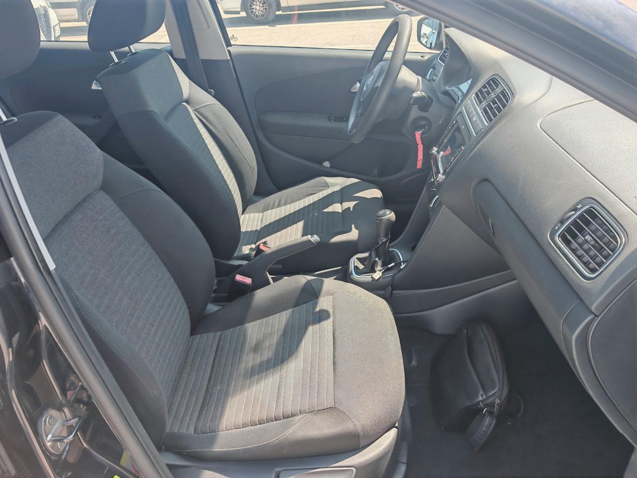 Volkswagen Polo 1.6 tdi 2013 90cv OK Neopatent In Preparazione.