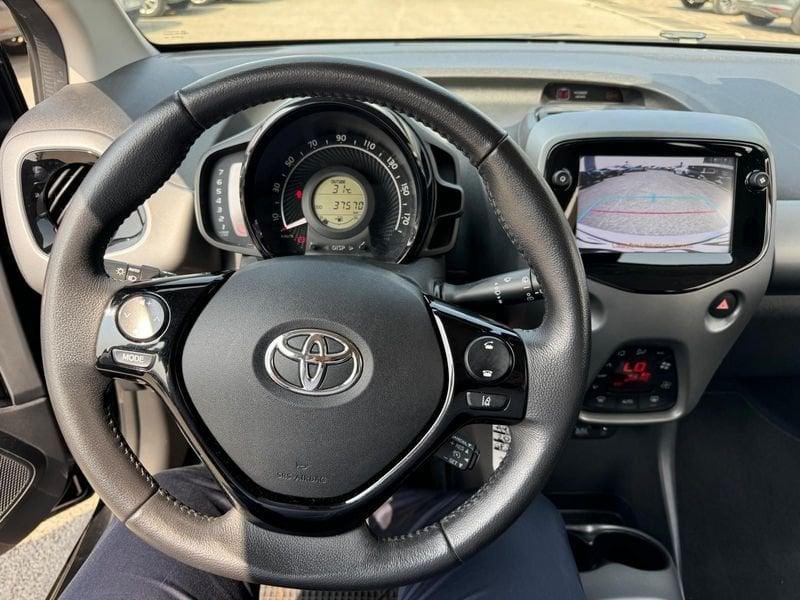 Toyota Aygo Connect 1.0 VVT-i 72 CV 5 porte x-fun