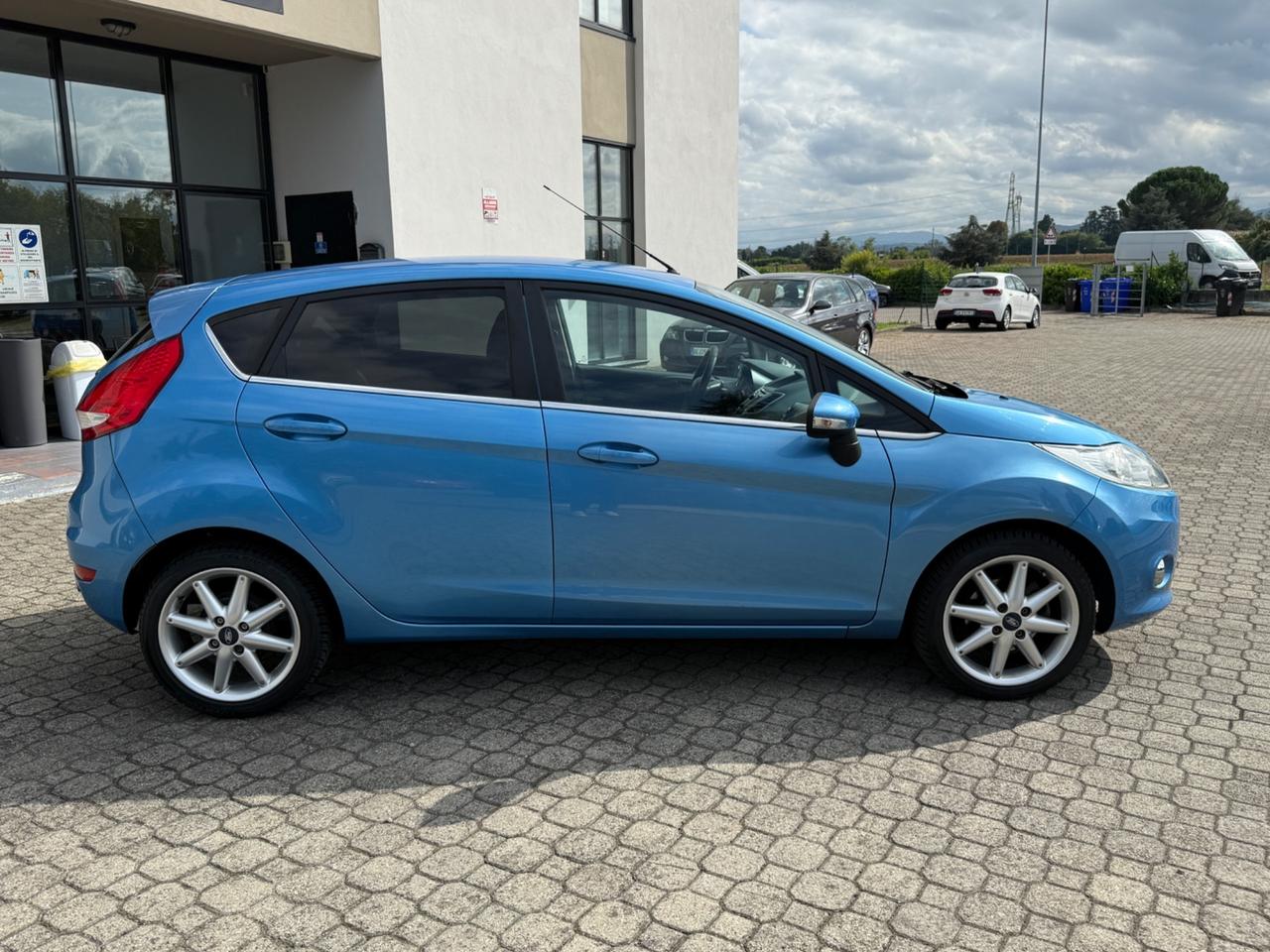 Ford Fiesta 1.4 aut. 5 porte Titanium|NEOPATENTATI