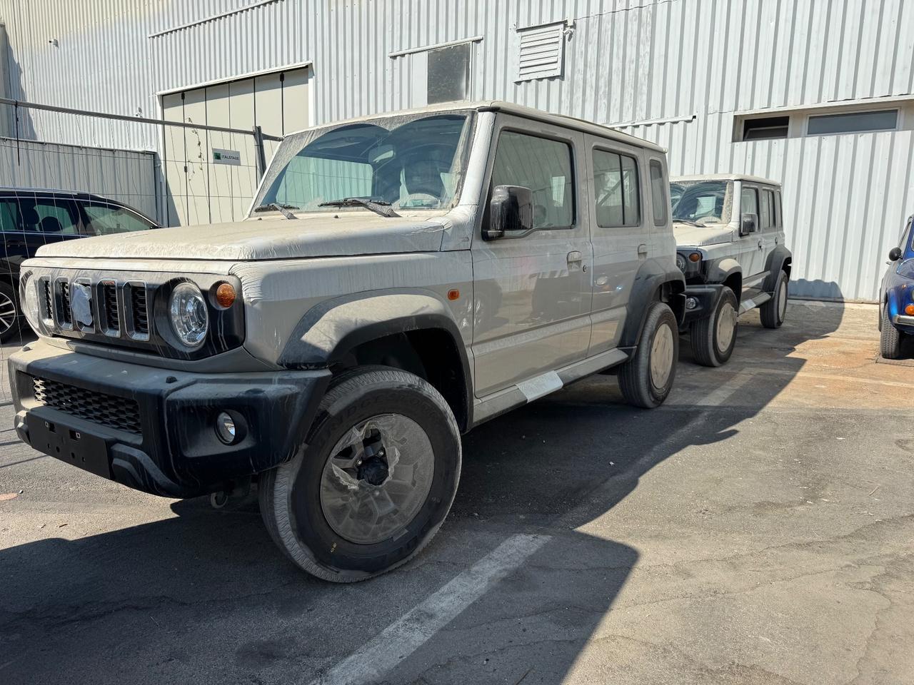Suzuki Jimny 1.5 automatico 5 porte