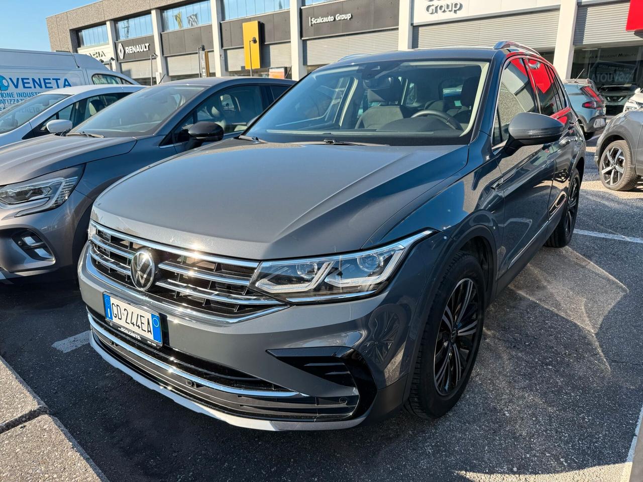 Volkswagen Tiguan 2.0 TDI 150 CV SCR DSG Elegance