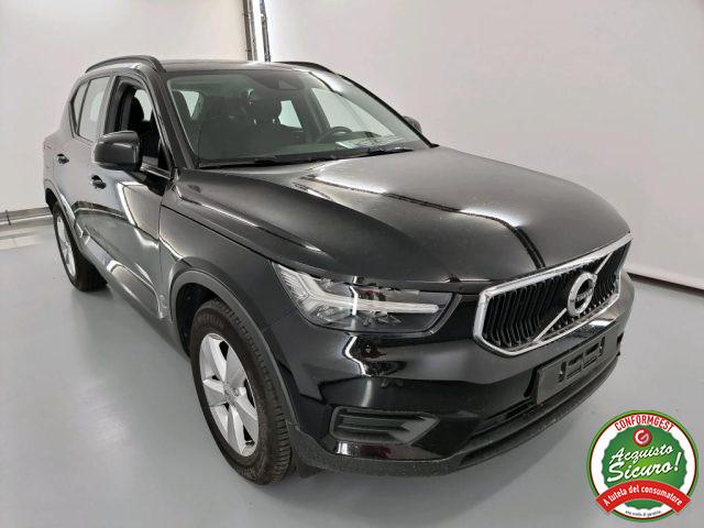 VOLVO XC40 T3 Momentum Navi