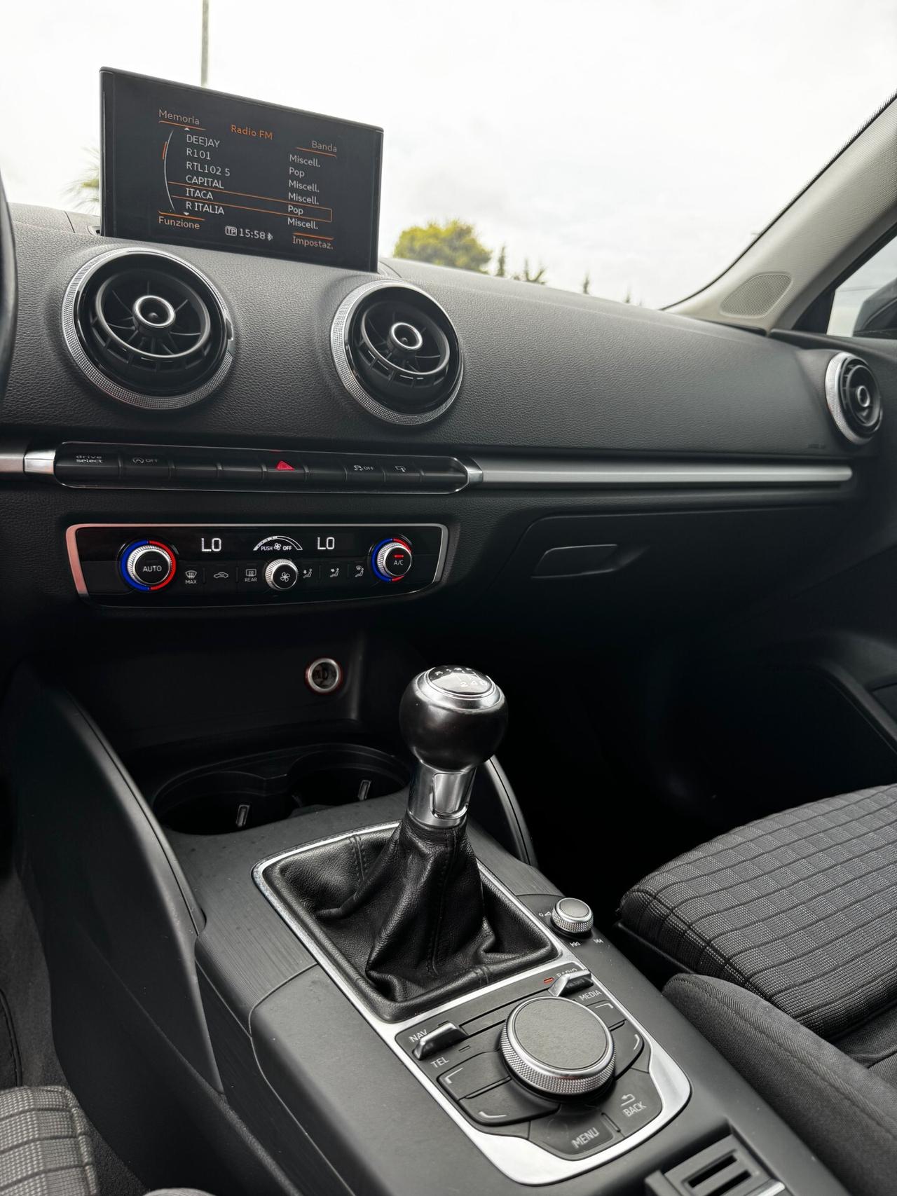 Audi A3 SPB 2.0 TDI 184 CV clean diesel Ambiente
