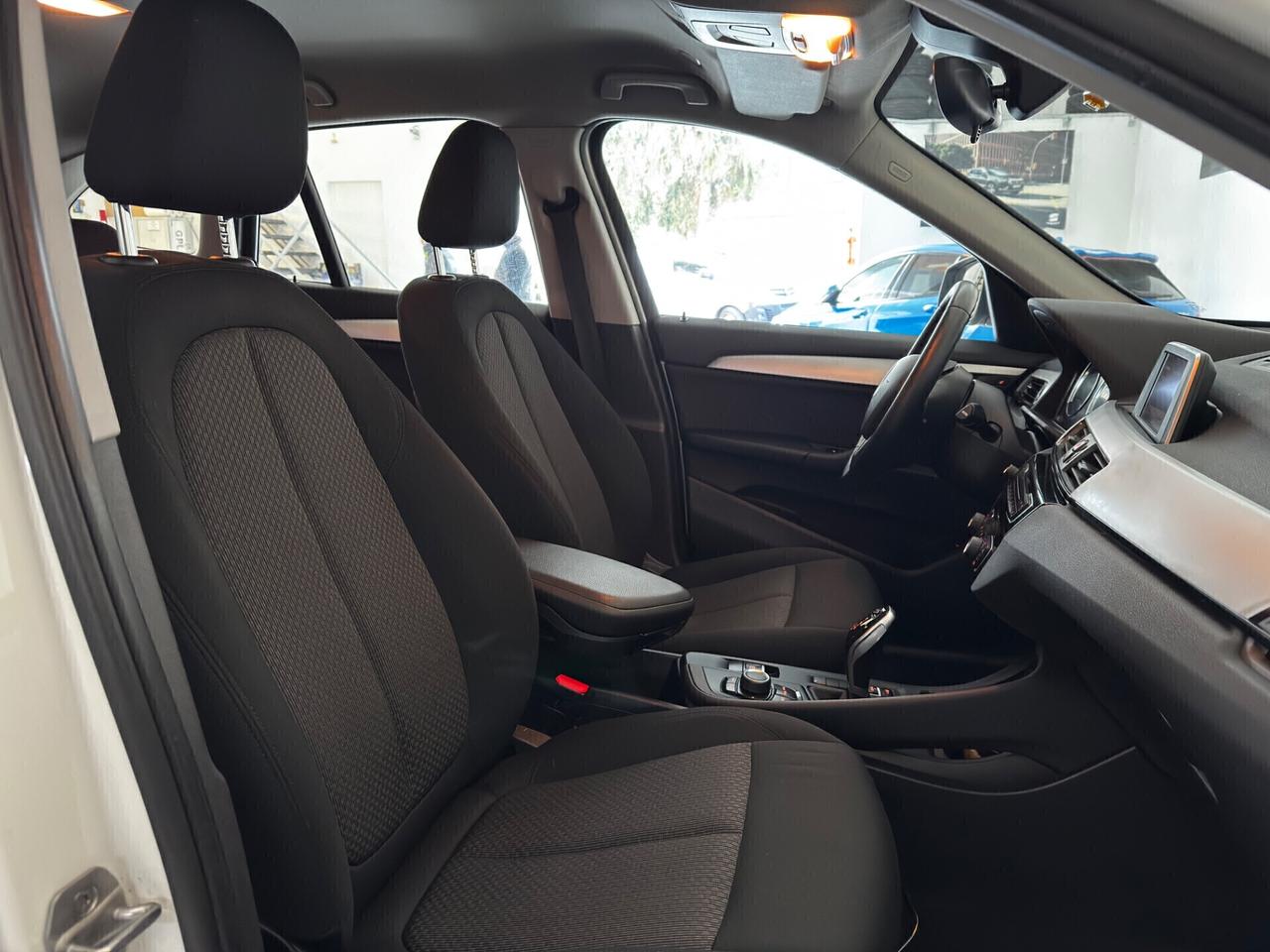 Bmw X1 sDrive16d xLine Auto