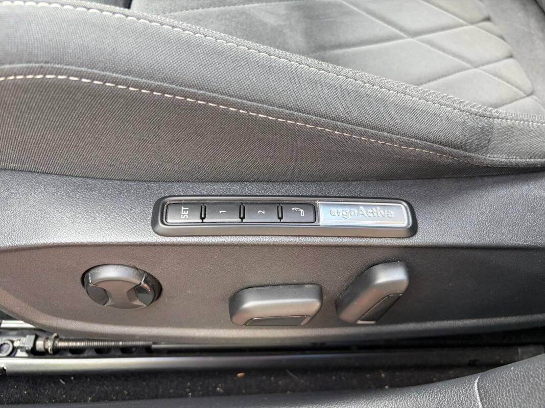 Volkswagen Golf 1.5 etsi evo Style 130cv dsg