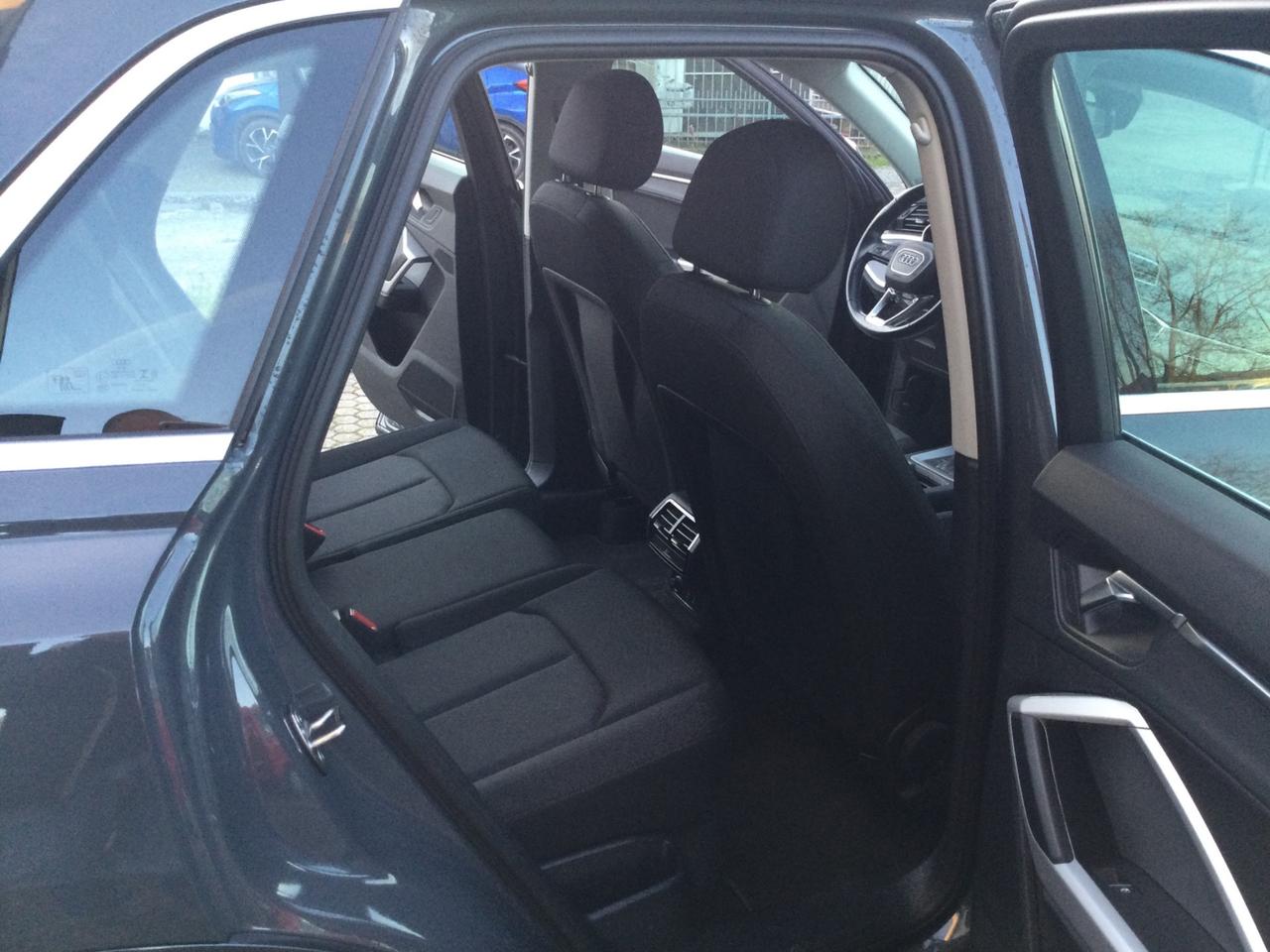 Audi Q3 35 TDI S tronic Business Advanced