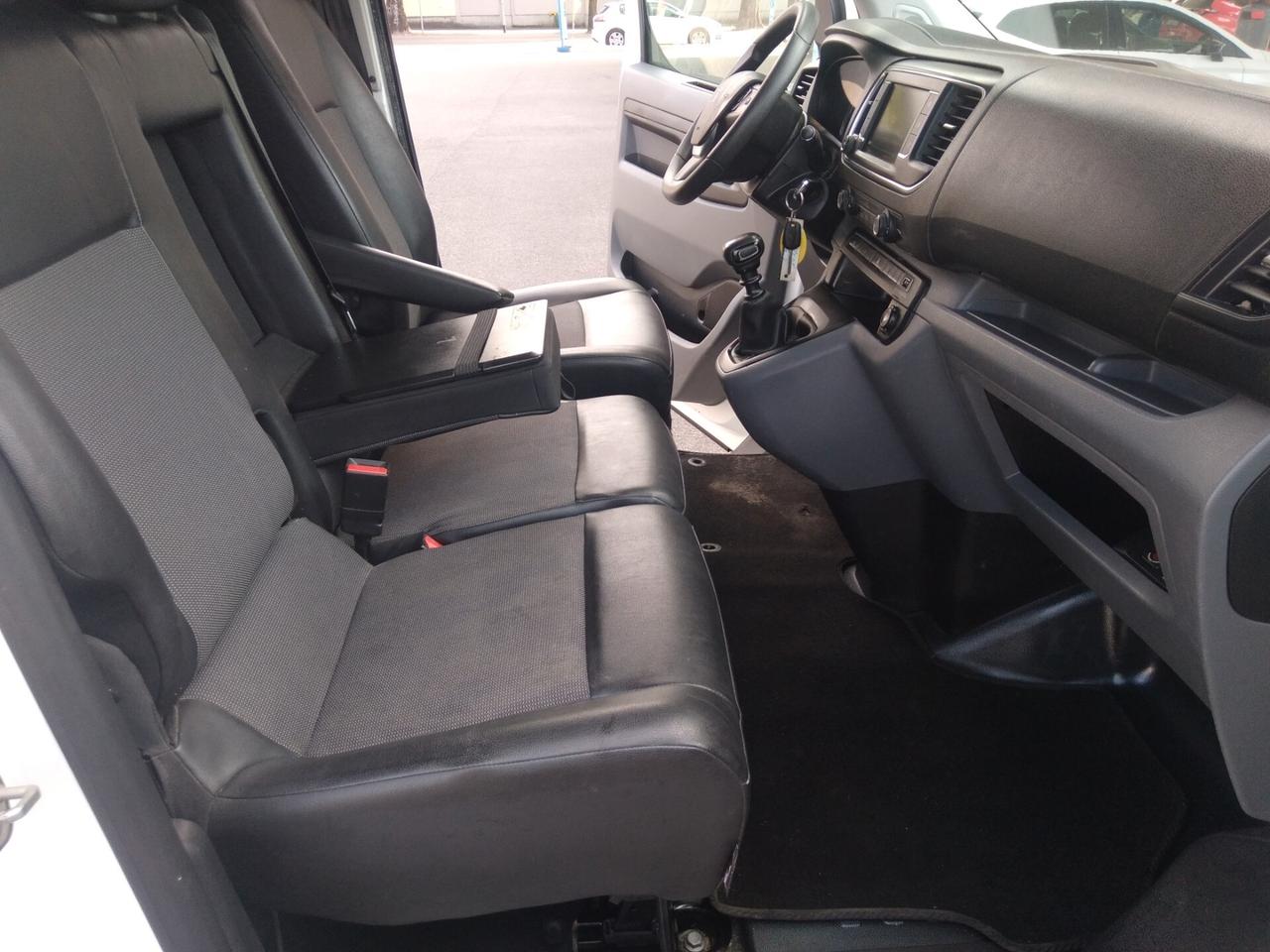 Peugeot Expert BlueHDi 115cv S&S ideale per neopatentati