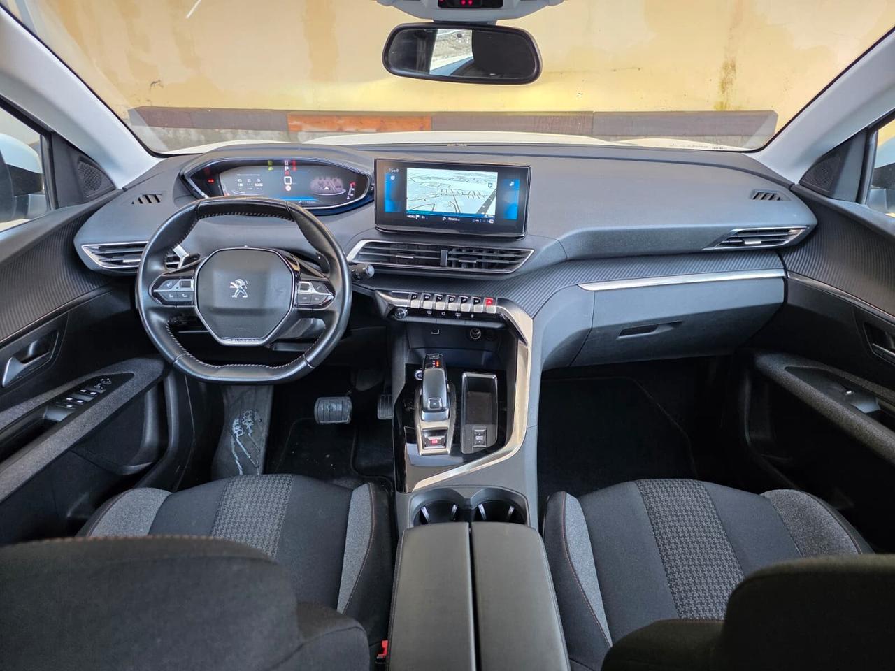 Peugeot 3008 BlueHDi 130 S&S EAT8 Active Pack