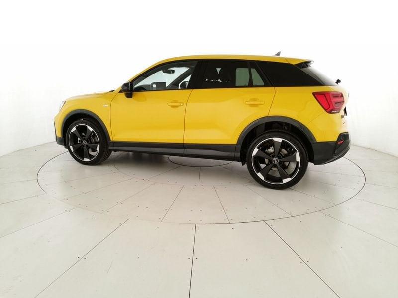 Audi Q2 35 1.5 tfsi Identity Black s-tronic