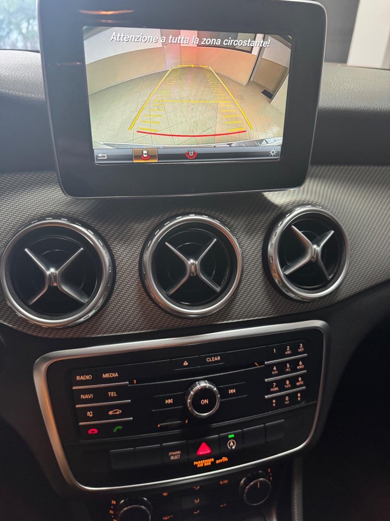 Mercedes-benz GLA 180 d Automatic Premium