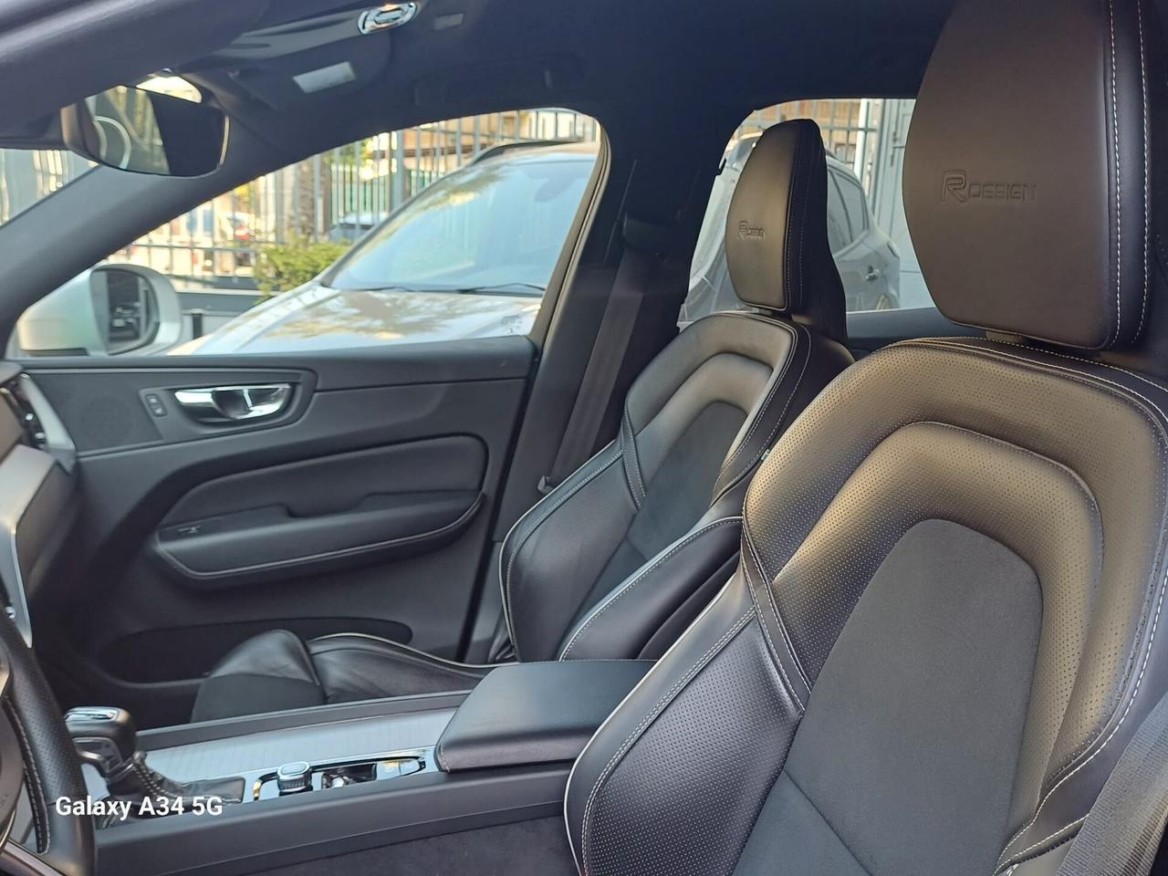 Volvo XC 60 XC60 D4 AWD Geartronic R-design