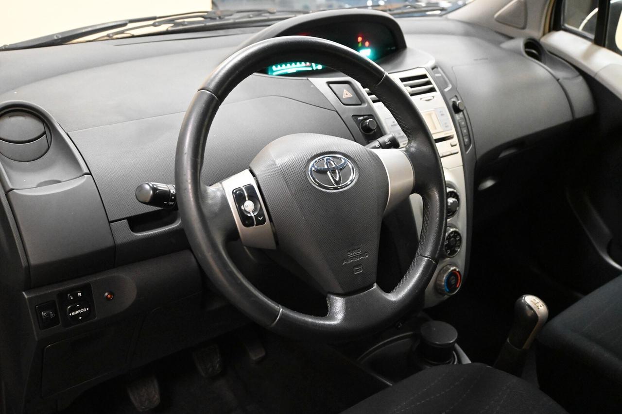 TOYOTA Yaris 2ª serie Yaris 1.0 5 porte