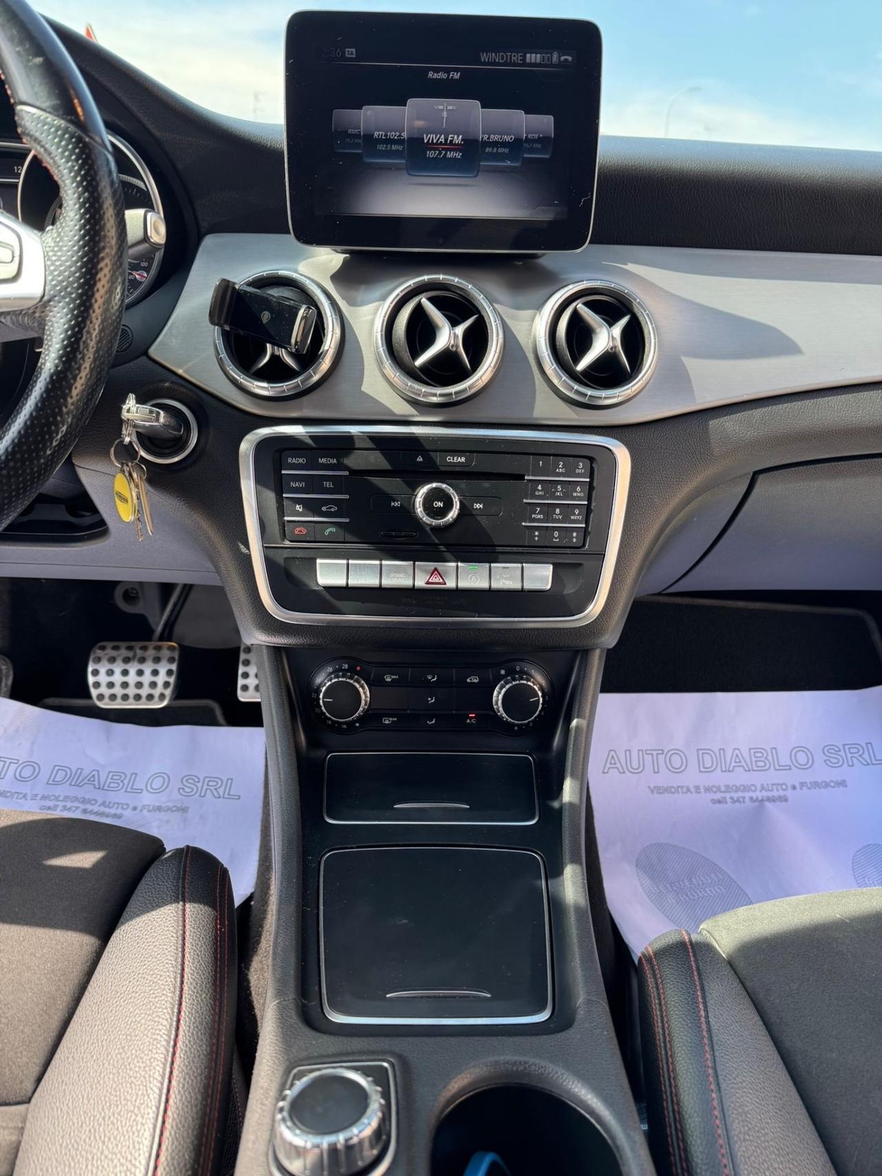 Mercedes-benz CLA 180 d Premium